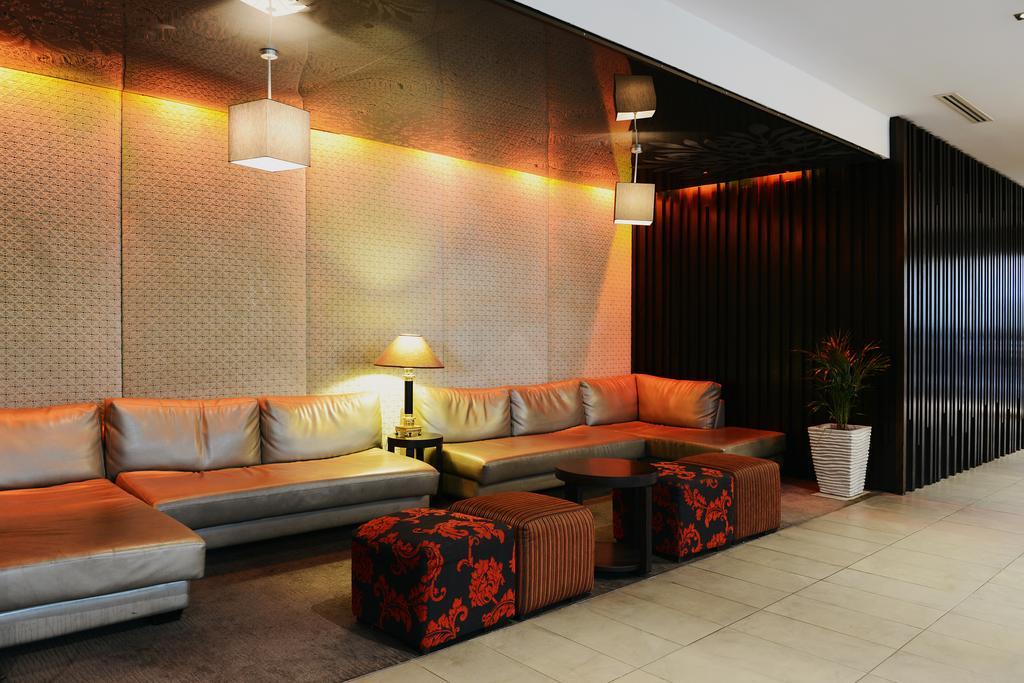 Crowne Plaza Melbourne Carlton By Ihg Hotel Exterior photo