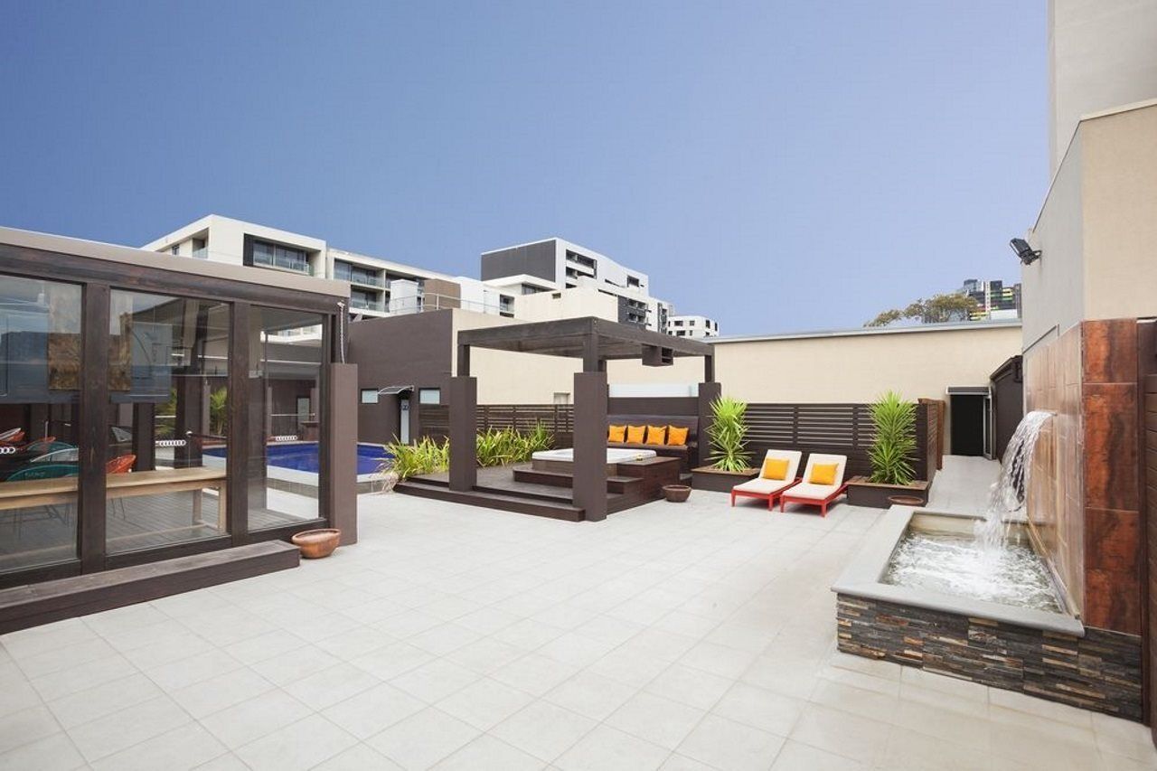 Crowne Plaza Melbourne Carlton By Ihg Hotel Exterior photo
